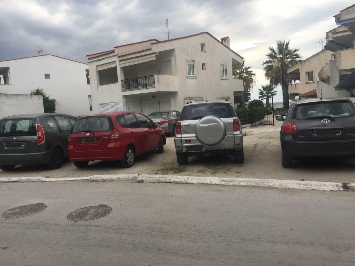Seafront Maisonette In Фурка Екстер'єр фото